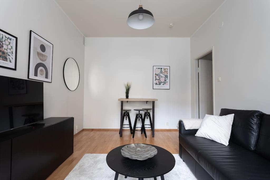 Kodikas Huoneisto Helsingin Keskustassa Appartement Helsinki Buitenkant foto